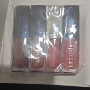 Lune + Ester Lip Gloss Set 4 - Pink and Nude Shades